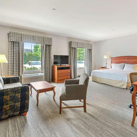 Hampton Inn & Suites Mystic Buitenkant foto