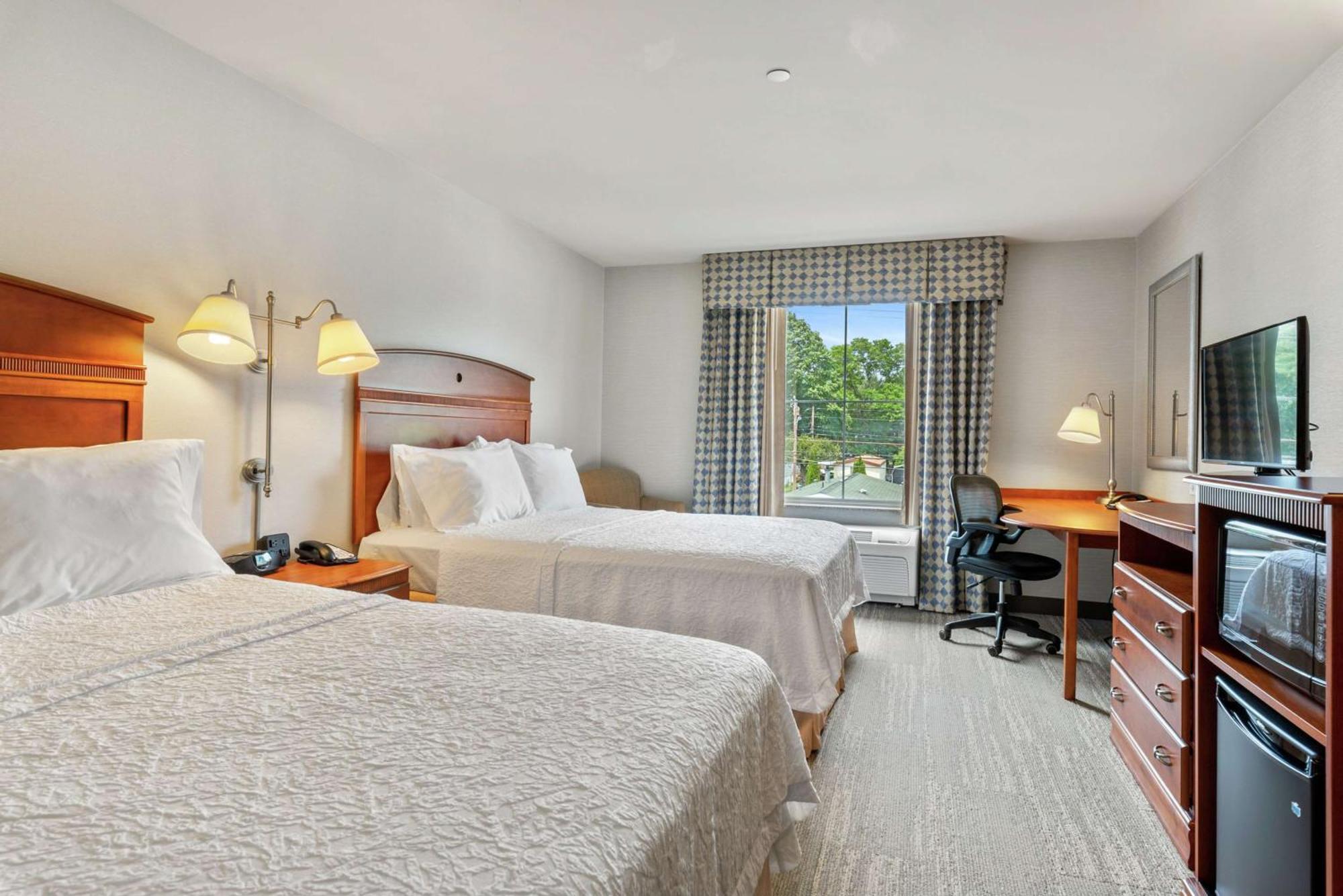 Hampton Inn & Suites Mystic Buitenkant foto