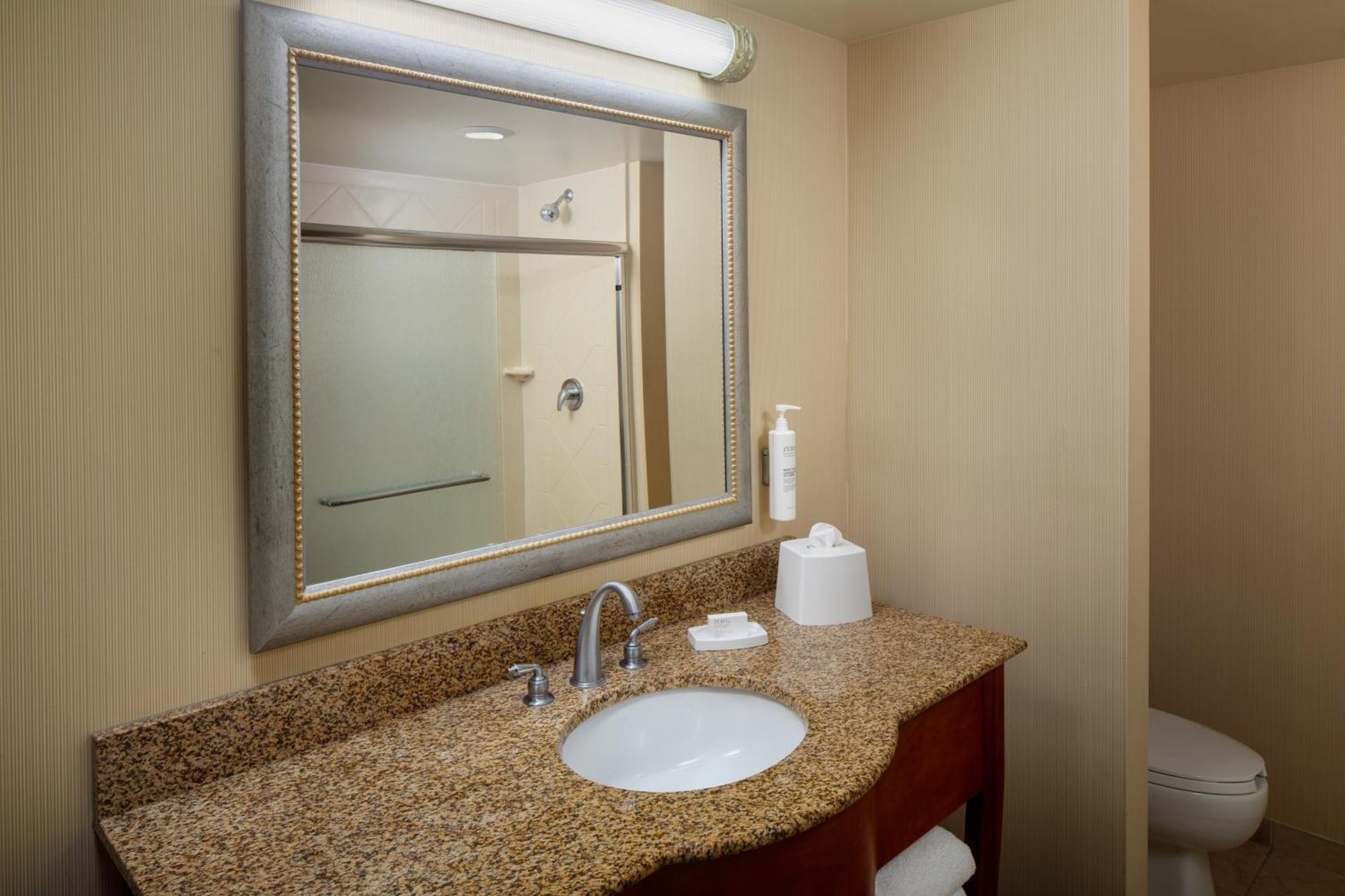 Hampton Inn & Suites Mystic Buitenkant foto