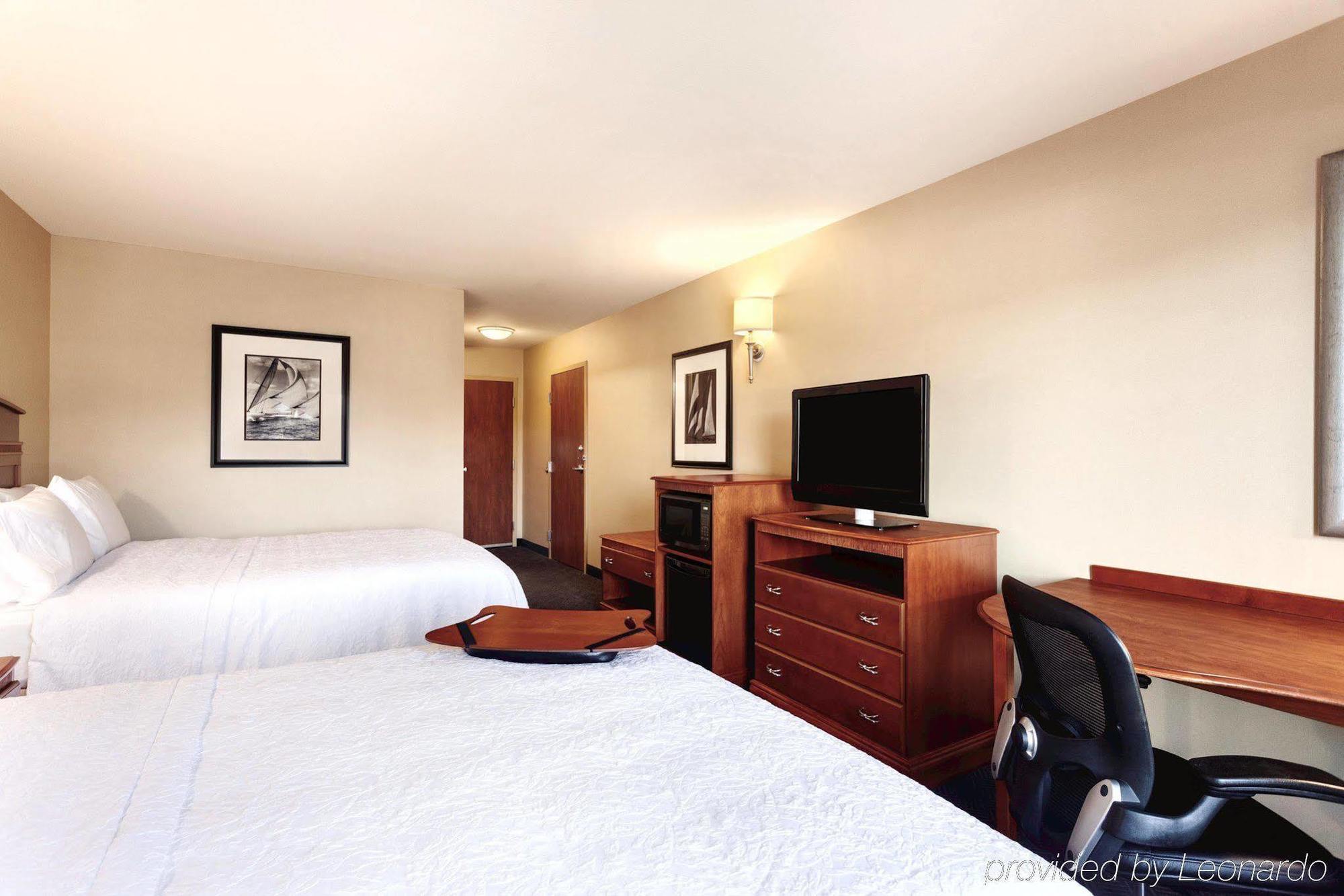 Hampton Inn & Suites Mystic Buitenkant foto